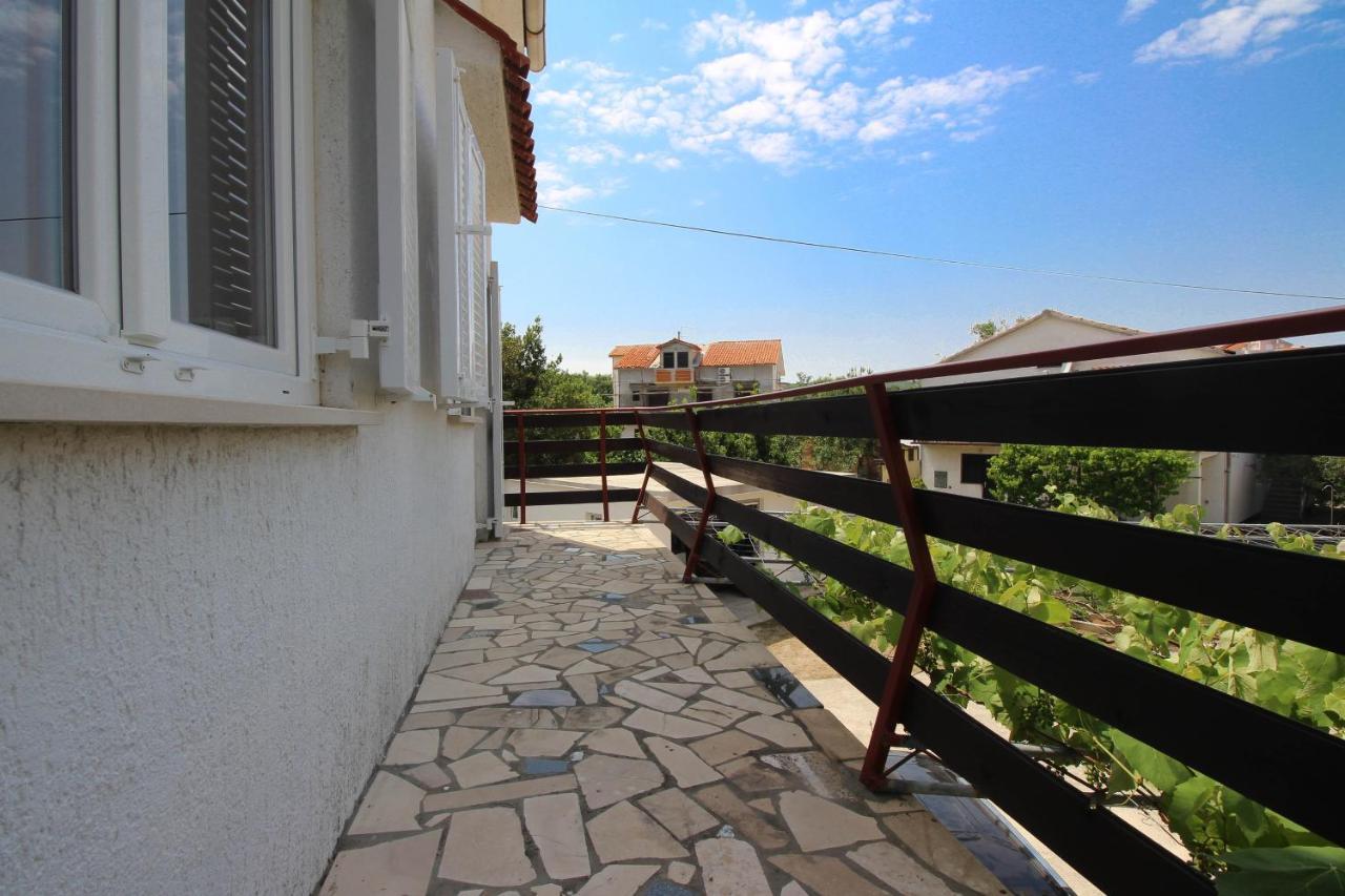 Apartments With A Parking Space Silo, Krk - 18763 Exterior foto